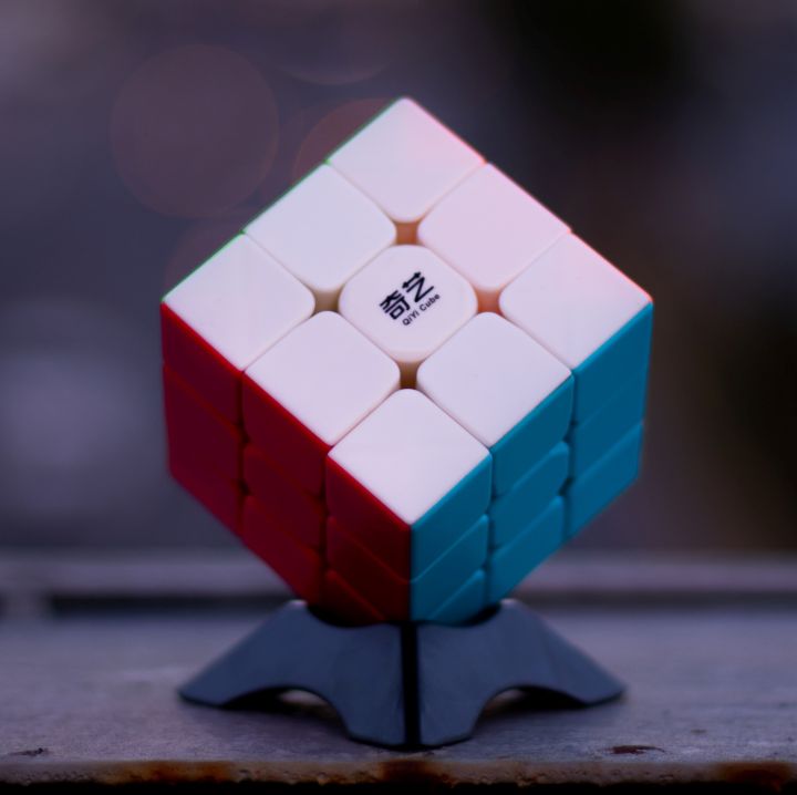 Rubik's%20Cube%203x3%20Best%20Quality%20Qiyi%20warrior%20professional%20Sticker%20Less%20high%20quality%20(Speed%20Cubes)%20-%20Image%209