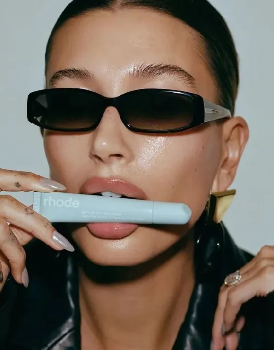 Rhode%20Lip%20Gloss%20%E2%80%93%20Long-Lasting,%20Moisturizing,%20Non-Stick,%20No-Budge%20Lip%20Stain%20with%20Velvet,%20Mirror%20Finish%20%E2%80%93%20Plumping,%20Smooth,%20and%20Delicate%20for%20a%20Glass-Like%20Shine%20Rhode%20Dupe,Hydrating%20lipgloss%20,%20Rhode%20Lipgloss%20Original%20Rhode%20lip%20peptide%20finest%20dupe%20%7C%20Lipstick%20-%20Image%207