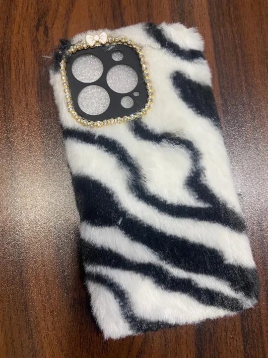 Apple%20Iphone%2013%20Pro%20Fuzzy%20Plush%20Case%20for%20Girls%20Women%20Warm%20Winter%20Fluffy%20Furry%20Plush%20Soft%20TPU%20Shockproof%20Phone%20Case%20-%20Image%203