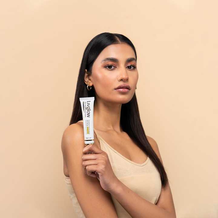 LIVGLOW%20Skin%20Brightening%20Cream%20-%2030gm%20-%20Unisex%20(Men%20&%20Women),%20Best%20Night%20Cream,%20Protection%20from%20Premature%20Skin%20Ageing,%20Lighten%20the%20Skin,%20Reduces%20Dark%20Spots%20&%20Blemishes.%20Skin%20Glow%20Cream,%20Treat%20Freckles,%20Original%20Cream%20-%20Image%208