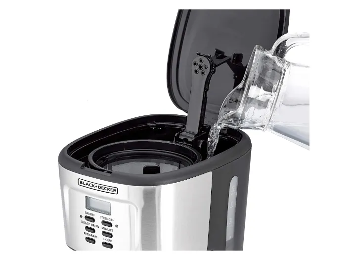 Black%20&%20Decker%2012%20Cup%20Programmable%20Coffee%20Maker%20&%20Espresso%20DCM85%20-%20Image%203