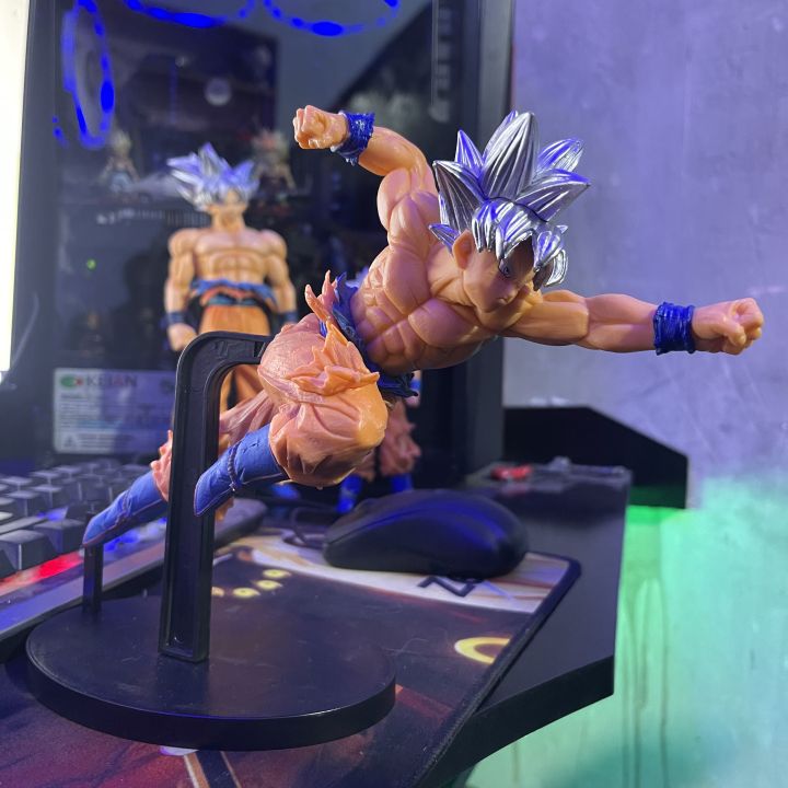 Mastered%20Ultra%20Instinct%20figure%20(18.5cm)%20Goku%20figure%20(16cm)%20Goku%20action%20figure%20%20Dragon%20Ball%20Z%20collectible%20%20(8cm)Ultra%20Instinct%20%20Goku%20Collectible%20MUI%20Goku%20-%20Image%202