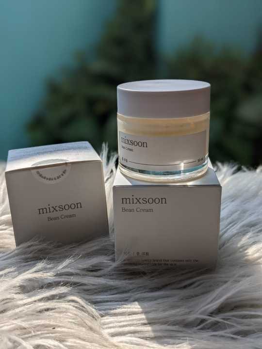 (Mix-soon's)%20Bean's%20Cream%20%7C%20Hydrating%20Skin%20Moisturizer%20%7C%20Nourish%20&%20Revitalize%20%7C%20Made%20in%20Korea%20%7C%2050ml%20-%20Image%205