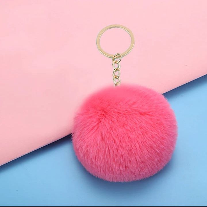 Pom%20Keychain%20Pom%20Pom%20Keychain%20Fluffy%20Ball%20with%20Keyring%20Handbag%20Backpack%20Ornament%20Pendant%20Accessory%20for%20Girls%20-%20Image%204