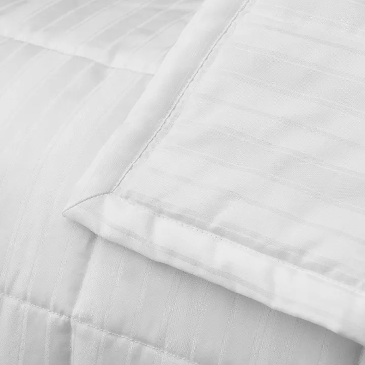 Summer%20Quilt%20150%20Gram%20Korean%20Fiber%20Filled%20Plush%20Duvet%20%20Comforter%20%20Razai%20-%20Beddy's%20Studio%20-%20Image%204