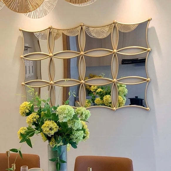 3D Hanging Mirror