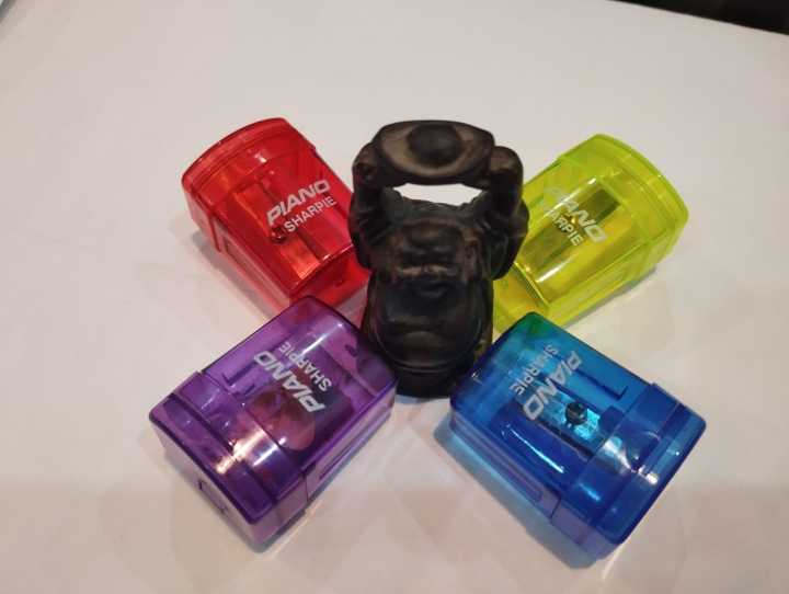 Piano%20Compact%20Square%20Sharpener-Pack%20pf%2010%20Pcs%20-%20Image%206