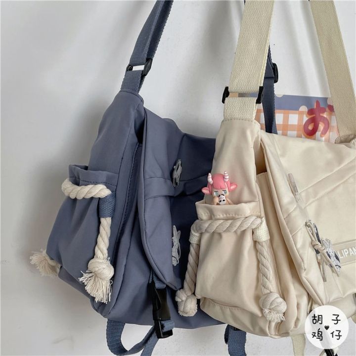 Korean%20ins%20style%20large%20capacity%20single%20shoulder%20bag%20men's%20Japanese%20Harajuku%20retro%20work%20clothes%20girl%20student%20messenger%20bag%20-%20Image%204
