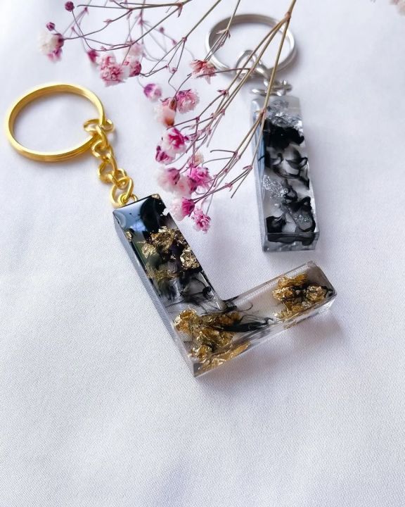 Customized Letter Keychain - Resin Art Land -