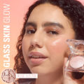 Makeup Revolution Beam Bright Highlighter Rose Lustre. 