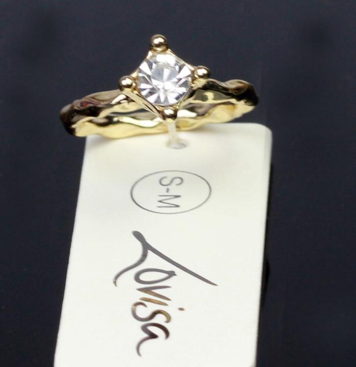 High Quality Lovisa Gold Plated Princess Ring With Stone Fashion Jewellery