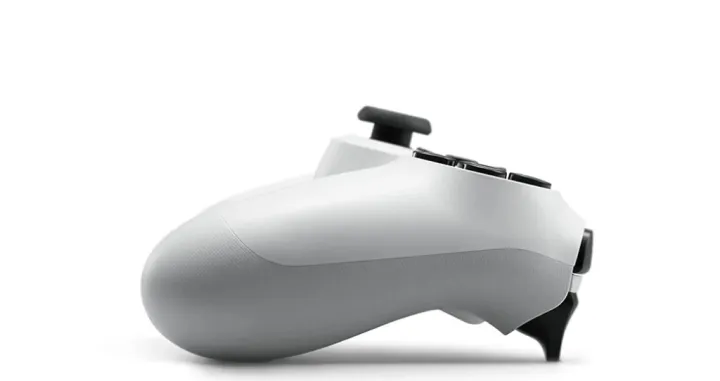 DualShock%204%20Wireless%20Controller%20for%20PS4%20-%20Glacier%20White%20(%20Original%20)%20-%20Image%203