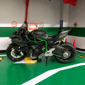 Diecast Kawasaki Ninja H2R, Ducati Double Silencer, VAS Panigale Bike Alloy Model Kids Toy, Die Cast Two Wheel Racing Sports Motorbike Scale Replica_ Metal & Plastic Models With Music Sound & Light, Special Edition Suspension Children Toys Race Vehicle. 