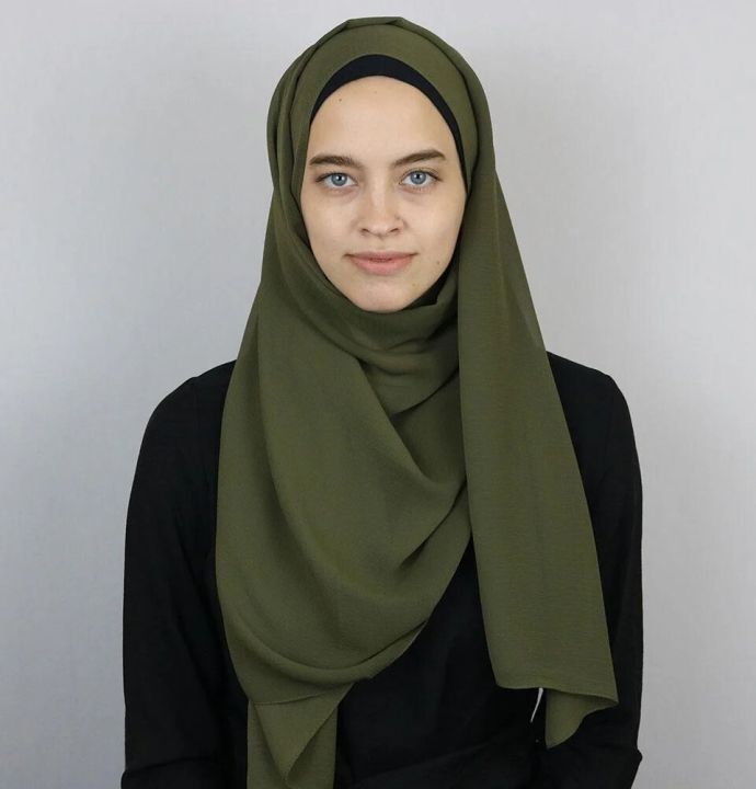 Luxury%20Chiffon%20Georgette%20High-quality%20fabric,%20Lightweight%20feel%20and%20effortless%20drape%20Hijabs/Scarves/Stoler%20for%20Girls/Women%20-%20Image%204