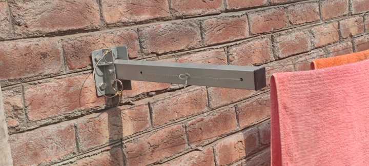 Wall%20Mounted%20Folding%20Clothes%20Line%20Laundry%20Drying%20Rack%20(2-Pieces)%20-%20Image%206