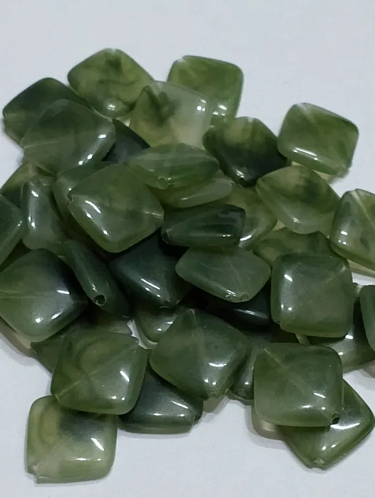 Square%20Chips%20Plastic%20Beads%20for%20DIY%20Crafts%20-%20Pack%20of%2040gms%20-%20Ideal%20for%20DIY%20Jewelry%20Making,%20Jewelry,%20and%20Dress%20Accessories.%20-%20Image%207