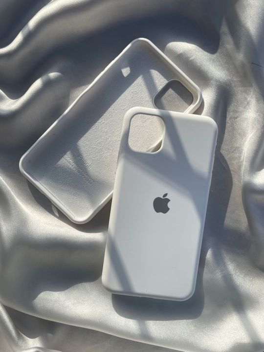 Iphone%2011%20Pro%20Official%20Soft%20Silicon%20Case%20-%20Official%20Case%20-%20Image%203