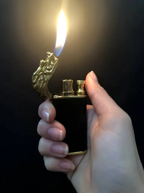 Dual%20Flame%20Dragon%20Customized%20Name%20Lighter%20Engraved%20Name%20Gift%20for%20Boys%20and%20Men%20-%20Image%202