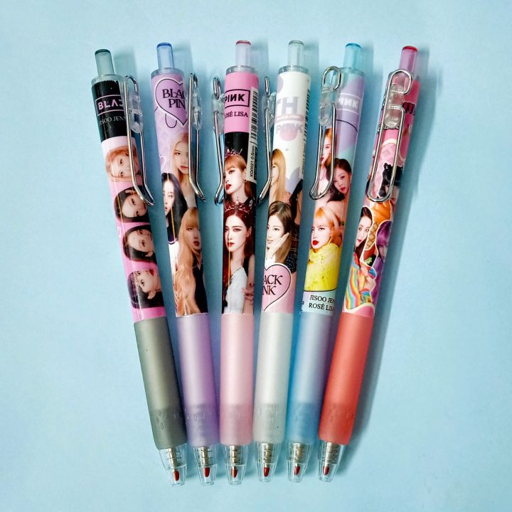 BLACKPINK%20Pen%20-%20BL%CE%9B%C6%86KPI%D0%98K%20Pen%20-%20Metal%20Clip%20Gel%20Pen%20-%20Image%202