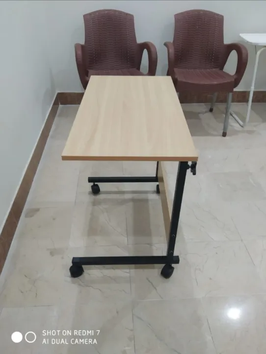 Adjustable%20Portable%20Bedside%20Laptop%20Table%20Sofa%20Side%20Computer%20Table%20With%20Wheels%20-%20Image%204