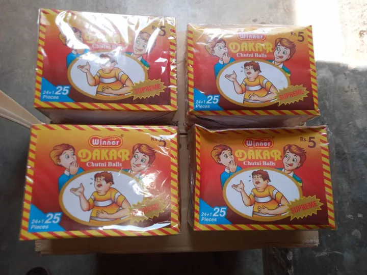 Pack%20Of%2048%20Hum%20Tum%20Chocklate%20Pan%20Masala%20(Pack%20of%2004)%20-%20Image%202