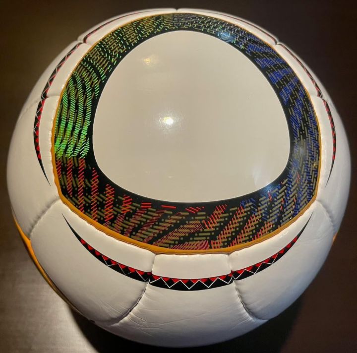 Jabulani Match ball FIFA World Cup 2010 Hand Stiched Size 5 Jabulani Soccer Ball Size 5 Kids Soccer Ball Training Soccer Ball Football Hand Made Football
