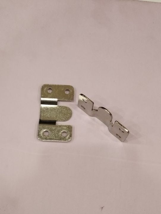 Premium%20Heavy%20Duty%20Steel%20Flush%20Mount%20Bracket%20-%20Single%20Pair%20of%20Interlocking%20Clips%20for%20Securely%20Hanging%20Photo%20Frames,%20Mirrors%20&%20Furniture%20-%20Image%207