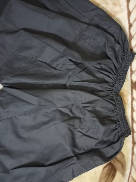 Regular%20Cotton%20Shalwar%20for%20Women/Girls%20-%20Elastic%20Waist,%20Black,%20Available%20in%20S/M/L/XL/XXL,%20Suitable%20for%20All%20Seasons%20-%20Image%205