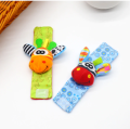Baby Giraffe Wrist Rattle – Soft Plush Newborn Bracelet Toy, Sensory Development Wristband for Infants 0-12 Months Baby Toy. 