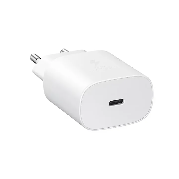 Samsung_25W%20Super%20Fast%20Charger%20With%20USB%20Type-C%20to%20Type-C%20Cable%20%7C%20PD%20Charger%20For%20all%20Mobile%20Phones%20and%20Samsung%20phones%20-%20Image%203