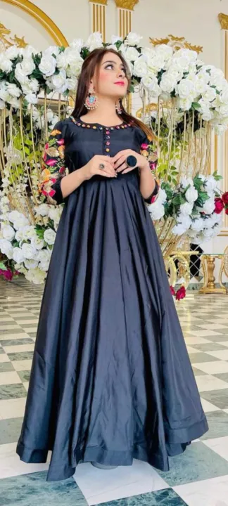 Designer%20%20Embroidered%20Flower%20Stitched%20Silk%20Maxi%20for%20Girls/Designer%20Maxi%20/%20New%20Long%20Style%20Maxi%20/Stylish%20Maxi%20/%20Ready%20to%20Wear%20/Wedding%20Dress%20For%20Girls%20-%20Image%204
