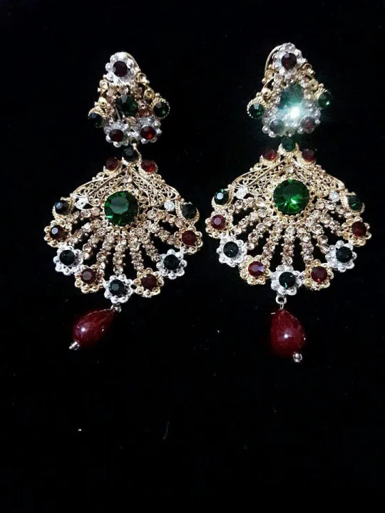 Beautiful%20%20kundan%20earrings%20designs%20-%20Image%203