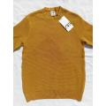 MEN'S MUSTARD JUMPER. 