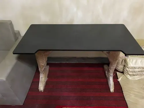 48%20Inches%20Gaming%20Table%20With%20High%20Gloss%20Top%20LED%20Lights%20PC%20Gaming%20Desk%20Cyber%2017,%20water%20proof%20-%20Image%207