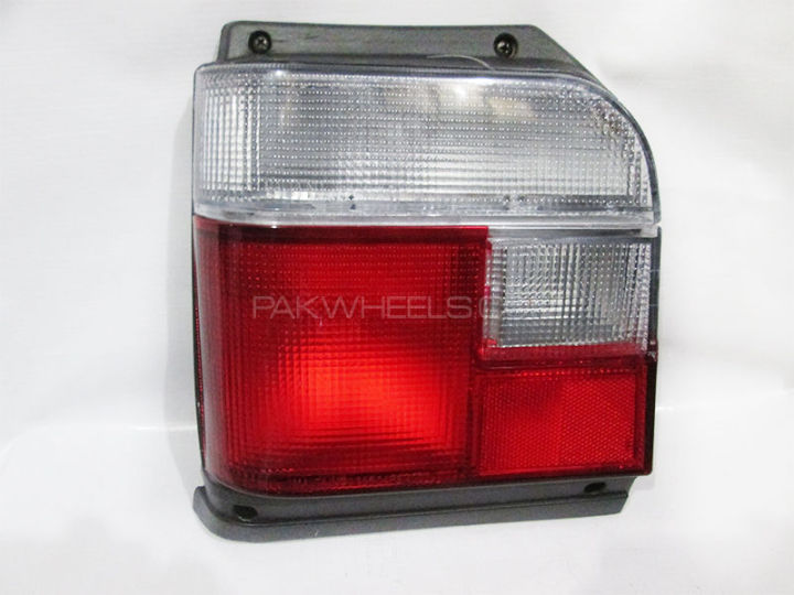SUZUKI%20MEHRAN%20BACK%20LIGHT/Tail%20Light%202%20PCS%20LEFT%20AND%20RIGHT%20-%20Image%207
