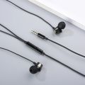 Motorola Original Metal Handsfree with Mic - Motorola 100% Original Handfree, Super Bass, High Quality Sound, High Quality Calling, High Quality wire, Metal, 100% Original Stock. 