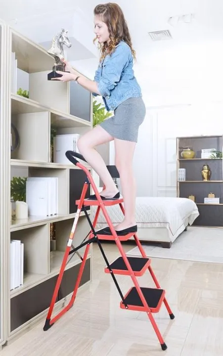 4%20Steps%20Folding%20Ladder%20-%20Red%20-%20Image%204