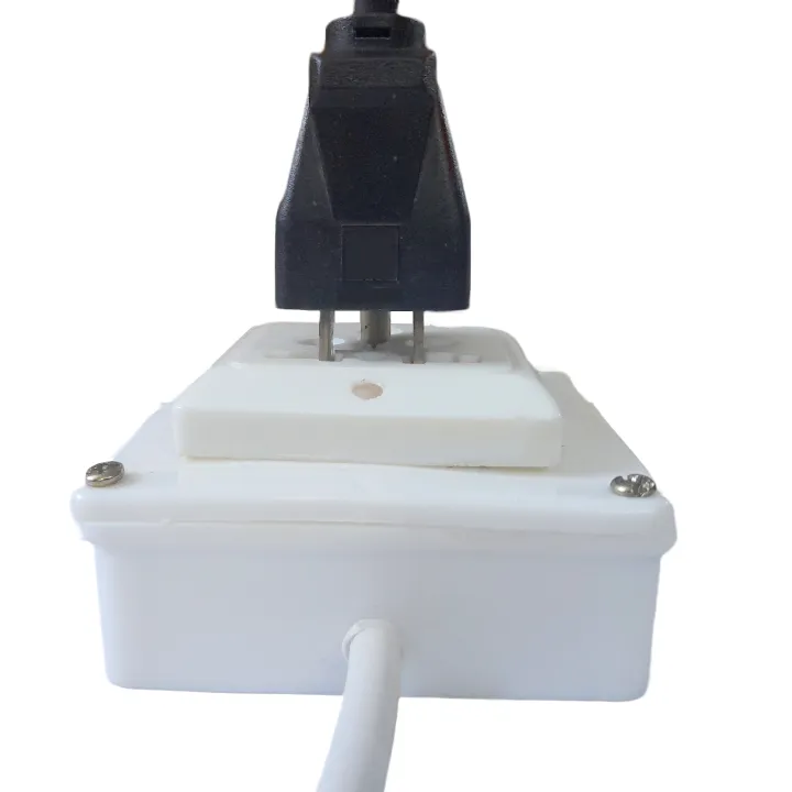 Flexible%20Cable%20Universal%203%20Pin%20Socket%20HQ%2040/76%20Two%20Core%20Round%20Wire%20Electrical%20Extension%20Board%20-%20Image%204