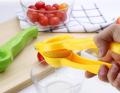 Lemon Squeezer Juicer Citrus Lime Juice Maker Orange Extract Press Plastic Color May Vary. 