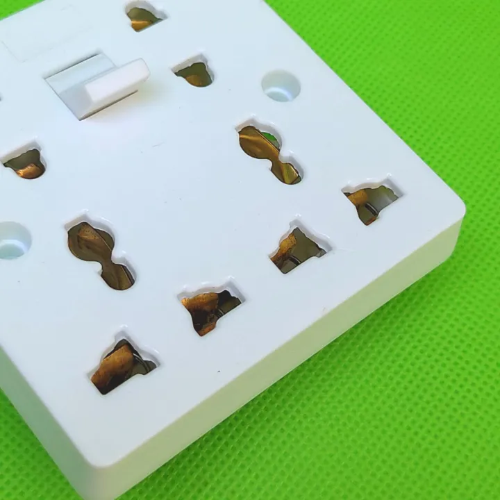 Universal%20Multi-functional%20Double%20Multi%20Plug%20Wall%20Power%20Socket%20Double%20China%20Fitting%20Sheet%20China%20Switch%20Light%20Plug%20Board%20-%20Image%204