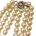 Vintage Faux 3 Stand Pearl Necklace | The necklace boasts a classic vintage design. 