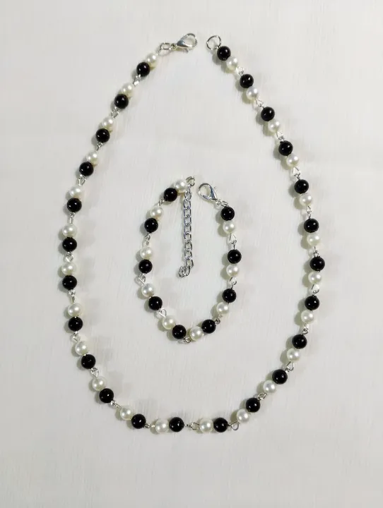 Bracelet%20and%20Necklace%20Combo%20of%20Chain,%20Beads%20%7C%20Elegant%20Bracelet%20And%20Necklace%20Combo%20With%20Extension%20%7C%20Unique%20Fashion%20Accessories%20For%20Women%20%7C%20Beautiful%20and%20Lightweight%20Jewelry%20-%20Image%203
