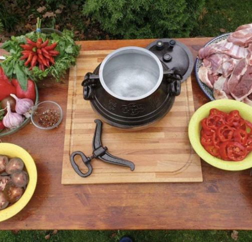 Heavy-Duty%20Cast%20Iron%20Pressure%20Cooker%20Afghan%20Kazan,%20Dual%20Handle,%20Camping%20&%20Travel%20Stove%20Compatible,%20Stovetop%20Safe%20-%20Image%207