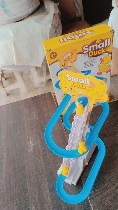 Duck%20Slide%20Toy%20Set,%20Funny%20Automatic%20Stair-Climbing%20Ducklings%20Cartoon%20Race%20Track%20Set%20Little%20Lovely%20Duck%20Slide%20Toy%20Escalator%20Toy%20with%20Lights%20and%20Music%20(3%20sliding%20ducks),%20Multi%20-%20Image%207