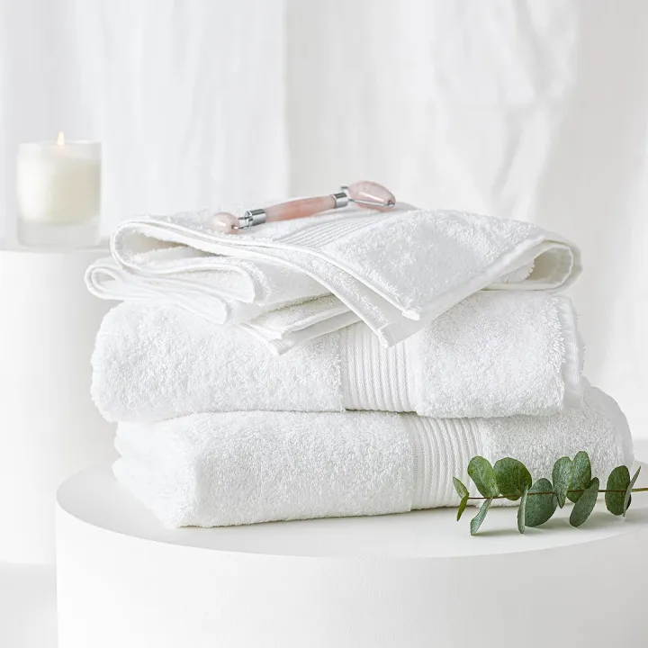 Luxury%20Bath%20Towel%20-%20White%20100%25%20Cotton%20-%20Image%202