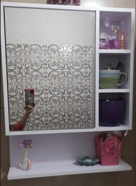 Bathroom%20Cabinet%20With%20Mirror.%20-%20Image%202