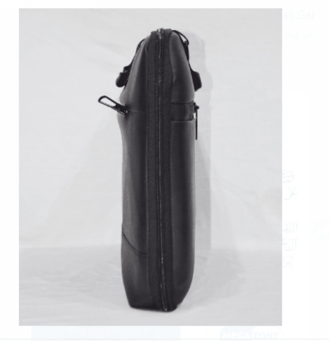 Elevate%20Your%20Workday%20with%20the%20Ultra%20Slim%20Laptop%20Bag%20in%20Sleek%20PU%20Leather%20-%20CX01%20BLACK%20-%20Image%205