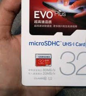 Samsung%20Evo%20Plus%20-%2032%20GB%20-%20Memory%20Card%20-%20Image%204