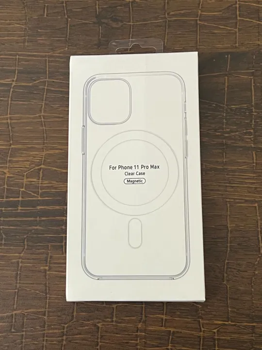 Apple%20iPhone%2011%20Pro%20Max%20Magnetic%20MagSafe%20Compatible%20Protective%20Clear%20TPU%20Transparent%20Case%20-%20Image%206