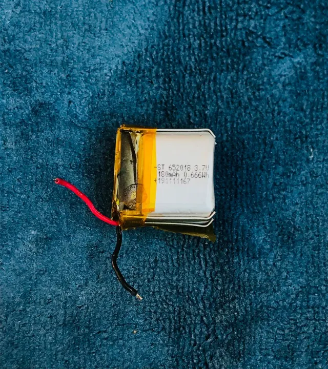 Rechargeable%20Batteries%203.7%20V%20Mini%20DC%20lithium%20battery%20collection%20for%20Multiple%20purpose%20-%20Image%203